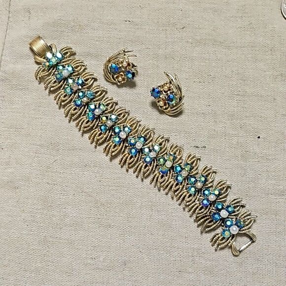 Vintage MCM 50's Coro Pegasus AB Rhinestone Demi Bracelet Set - Picture 1 of 13